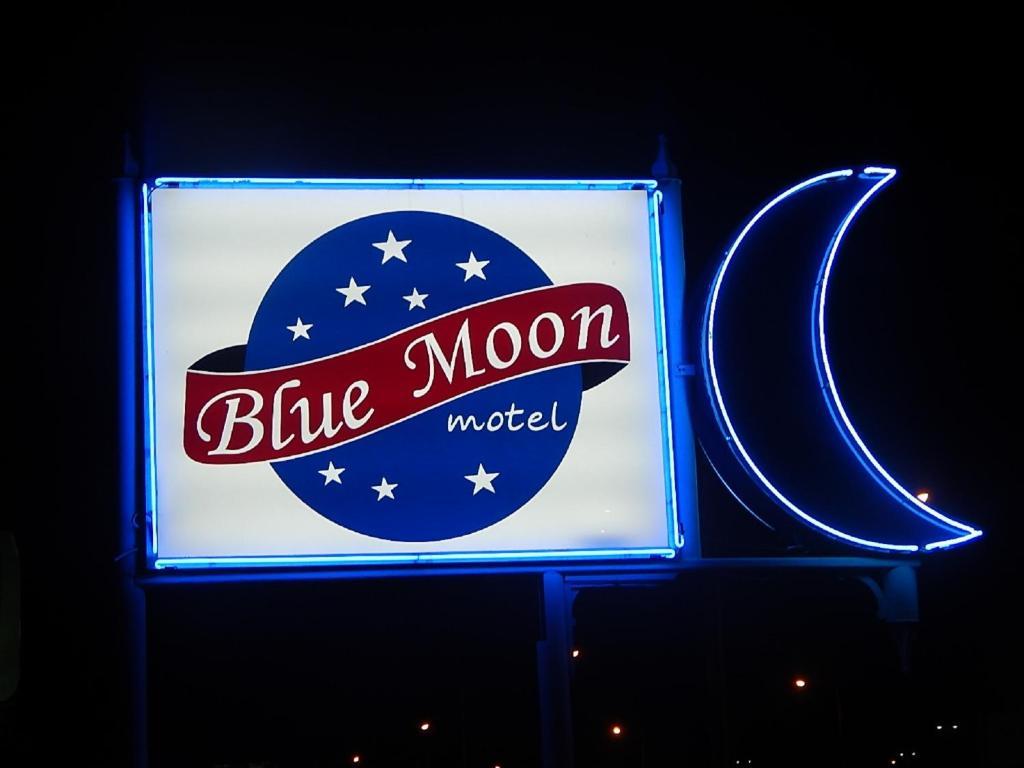 Blue Moon Motel Ниагарски водопад Екстериор снимка
